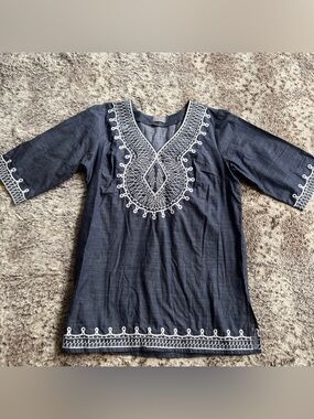 Navy Chambray Embroidered V-Neck Tunic with White Stitching 1x